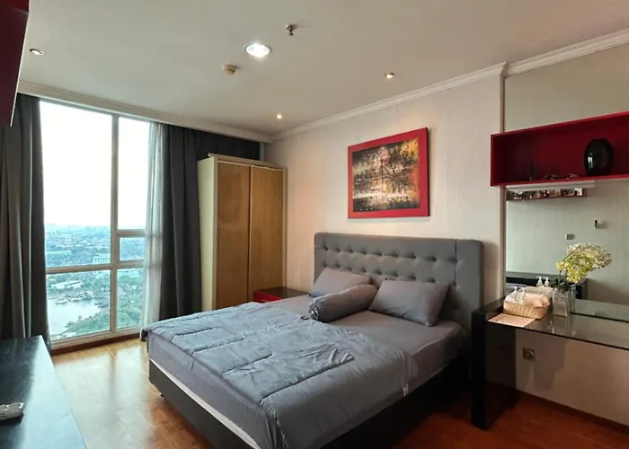 Water Fountain & Sea View Ancol Apartment